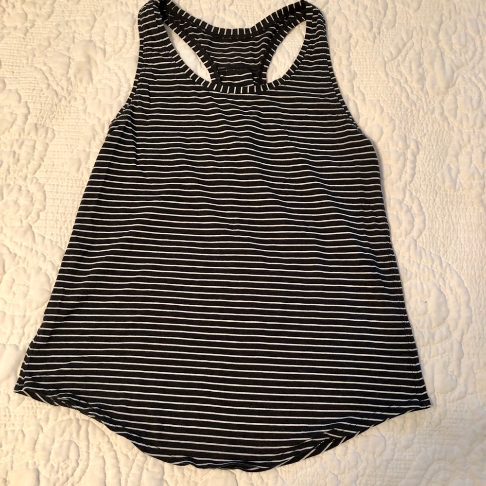 Lululemon Love Tank Pleated - size 2